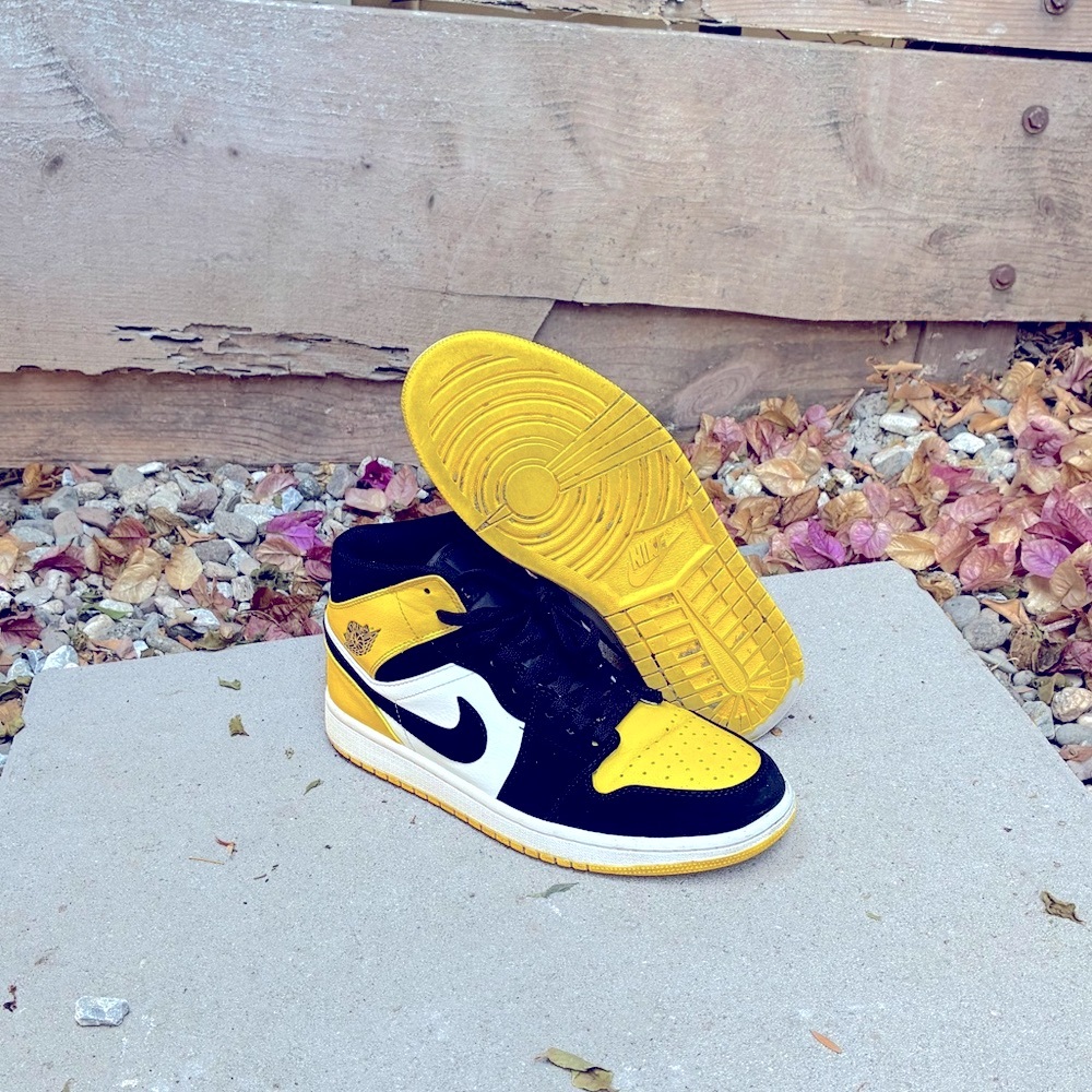 Air Jordan Mid SE ‘Yellow Toe’ Pre-owned Sneakers in Yellow and Black - 10M US